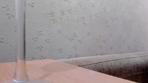 lyssan_xo online show from March 11, 2026, 4:24 pm