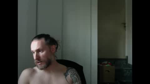 Snapshot of m4rduk81 chatting on December 30, 2024, 3:02 pm m4rduk online show from December 30, 2024, 3:02 pm