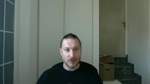 Snapshot of m4rduk81 chatting on January 13, 2025, 8:15 am m4rduk online show from January 13, 2025, 8:15 am