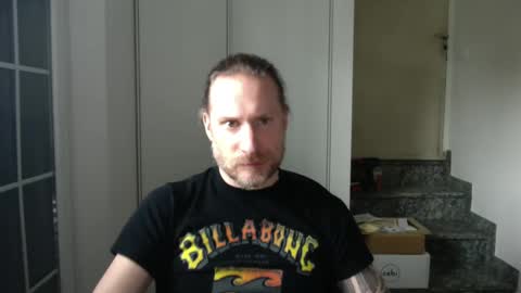 Snapshot of m4rduk81 chatting on March 10, 2025, 9:32 am m4rduk online show from March 10, 2025, 9:32 am