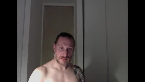 Snapshot of m4rduk81 chatting on March 5, 2026, 8:05 pm m4rduk online show from March 5, 2026, 8:05 pm
