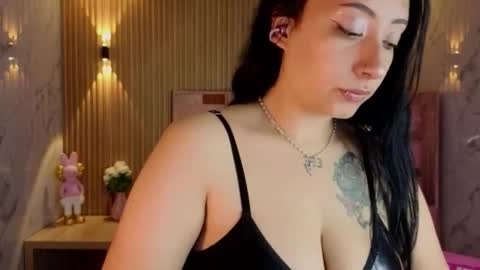 Snapshot of m_eris_s chatting on January 7, 2026, 1:57 pm Eris online show from January 7, 2026, 1:57 pm