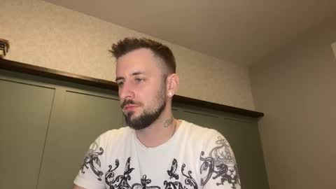 Snapshot of m_stephen chatting on February 23, 2026, 4:43 am m_stephen online show from February 23, 2026, 4:43 am