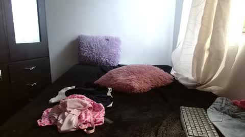 Snapshot of maaddy_thompson chatting on December 3, 2025, 7:34 pm maaddy_thompson online show from December 3, 2025, 7:34 pm