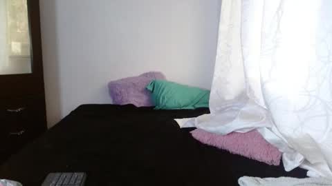 Snapshot of maaddy_thompson chatting on December 5, 2025, 8:27 pm maaddy_thompson online show from December 5, 2025, 8:27 pm