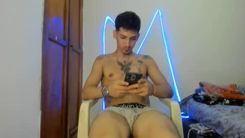 itgram pezlo josue online show from December 19, 2025, 3:02 am