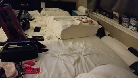 mac1119 online show from November 23, 2025, 2:00 am