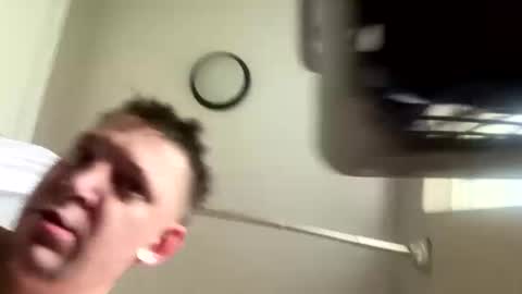 Snapshot of mac30308 chatting on October 3, 2025, 10:07 pm mac30308 online show from October 3, 2025, 10:07 pm