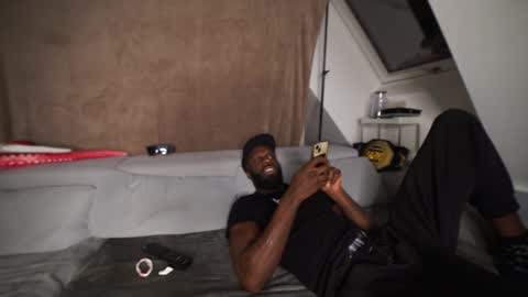 Snapshot of mac_troy chatting on December 13, 2024, 9:52 pm Mac Troy online show from December 13, 2024, 9:52 pm