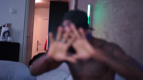 Snapshot of mac_troy chatting on December 29, 2024, 8:04 pm Mac Troy online show from December 29, 2024, 8:04 pm