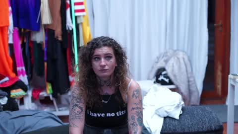 Snapshot of mac_troy chatting on February 10, 2025, 4:58 pm Mac Troy online show from February 10, 2025, 4:58 pm