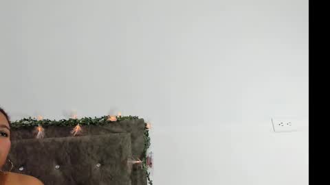 macarenaawills online show from December 3, 2024, 7:33 pm