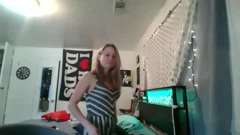 maceyloves online show from April 28, 2026, 4:45 pm