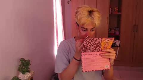 machissex online show from December 13, 2024, 5:10 pm