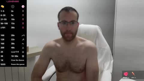 Snapshot of machohiberiko chatting on February 3, 2025, 6:39 pm Jota online show from February 3, 2025, 6:39 pm