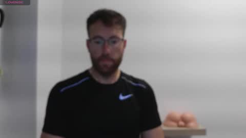 Snapshot of machohiberiko chatting on October 16, 2025, 8:32 pm Jota online show from October 16, 2025, 8:32 pm