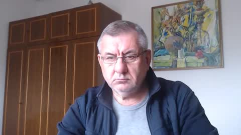 Macho online show from October 5, 2025, 1:31 pm