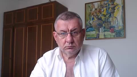 Macho online show from May 16, 2026, 3:00 pm