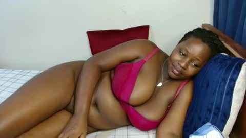 Snapshot of macie_smith chatting on May 3, 2026, 10:21 am smith online show from May 3, 2026, 10:21 am
