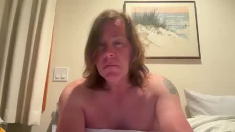 xStraightEdgex online show from April 19, 2026, 7:07 am