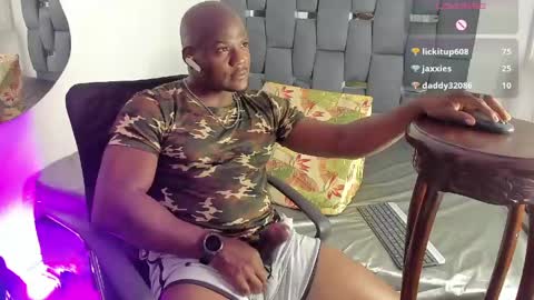 Snapshot of mackbig_dick2 chatting on May 16, 2026, 2:41 am MACKBIG DICK im a damn dominant I like ATMs INSTAGRAM Edwinaragonc online show from May 16, 2026, 2:41 am