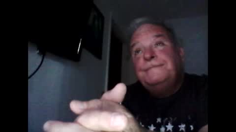 mackdocc001 online show from January 3, 2025, 9:26 pm