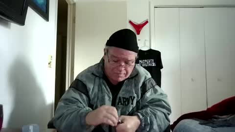 mackdocc001 online show from January 8, 2026, 6:43 pm