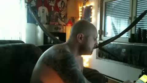 Snapshot of mad_dem0n chatting on January 4, 2025, 2:46 pm Manuel online show from January 4, 2025, 2:46 pm