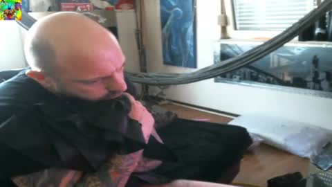 Snapshot of mad_dem0n chatting on March 6, 2025, 2:18 pm Manuel online show from March 6, 2025, 2:18 pm