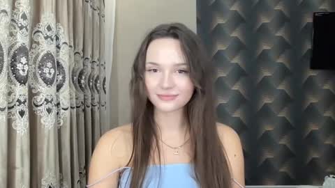 Snapshot of madalenesnedeger chatting on September 25, 2025, 3:27 pm Alexa online show from September 25, 2025, 3:27 pm