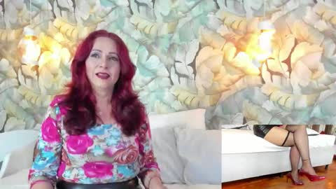 Snapshot of madame_angelic_1 chatting on February 1, 2026, 12:42 am Madam Angelic online show from February 1, 2026, 12:42 am