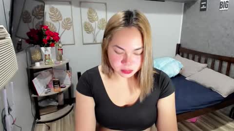 Snapshot of madame_ivy chatting on February 17, 2026, 10:12 am Ivy online show from February 17, 2026, 10:12 am