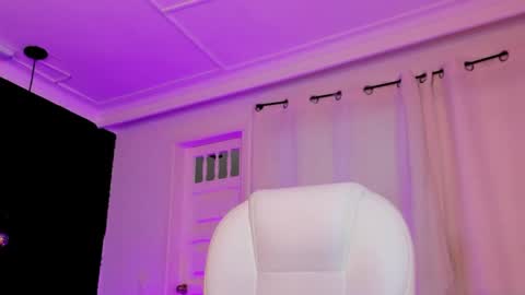  madame lilith  online show from March 6, 2025, 2:18 pm