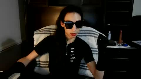 Snapshot of madamewidow chatting on July 18, 2026, 10:41 am Madame Widow online show from July 18, 2026, 10:41 am