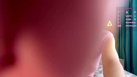 Fiona online show from April 14, 2026, 4:40 am