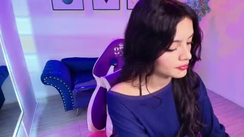Snapshot of maddie_t18 chatting on April 29, 2026, 11:25 am maddie_t18 online show from April 29, 2026, 11:25 am