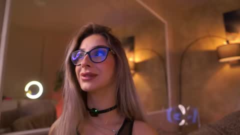 Snapshot of maddiebryggs chatting on April 18, 2026, 6:45 pm Maddie online show from April 18, 2026, 6:45 pm