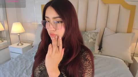    online show from November 30, 2025, 8:35 pm