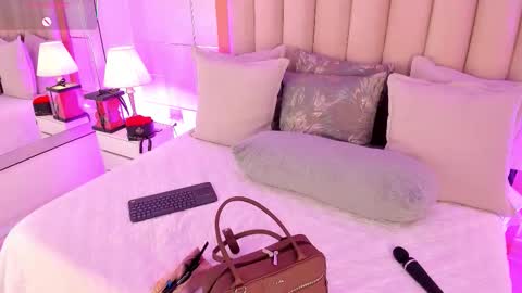    online show from February 5, 2026, 7:29 pm