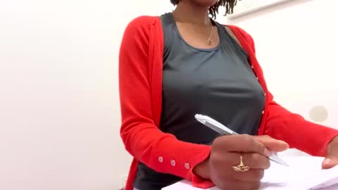 maddieroseee online show from April 4, 2026, 1:48 am