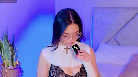 Maddison online show from April 16, 2026, 9:39 pm