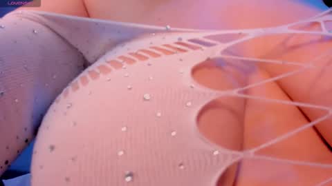 Maddison online show from November 6, 2025, 4:24 am