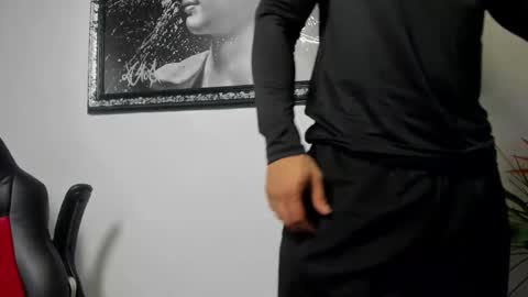 Snapshot of maddox_santana chatting on February 12, 2025, 12:48 am Maddox Santana online show from February 12, 2025, 12:48 am