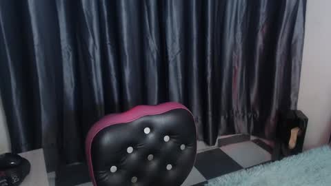 Maddy Parker  online show from January 21, 2025, 9:13 am