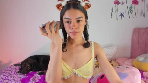maddy_parker__ online show from April 5, 2026, 10:07 pm