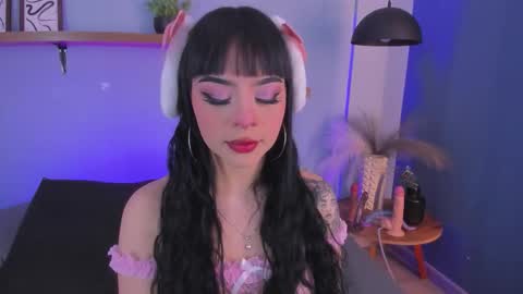 Maddy  online show from November 15, 2025, 12:45 pm