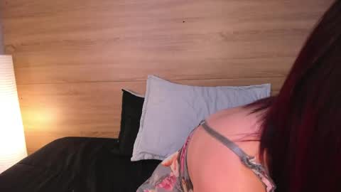 Snapshot of madelaine_blosson chatting on June 3, 2026, 2:33 pm Madelaine online show from June 3, 2026, 2:33 pm