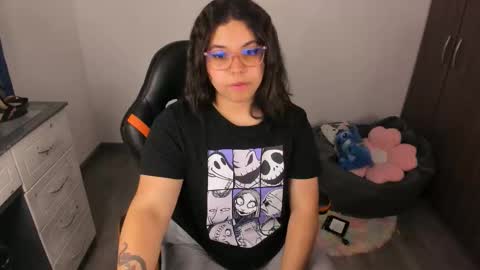 Snapshot of madelaine_taylor chatting on October 12, 2025, 11:48 pm madelaine_taylor online show from October 12, 2025, 11:48 pm