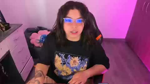 Snapshot of madelaine_taylor chatting on October 18, 2025, 3:46 pm madelaine_taylor online show from October 18, 2025, 3:46 pm