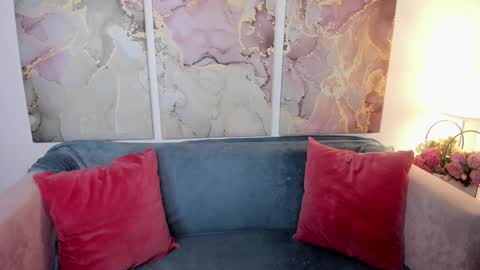 madelaines online show from January 11, 2026, 9:14 am